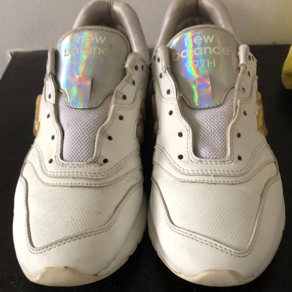New Balance 997H White Leather Sparkle Sneakers Size 8 - Picture 4 of 5